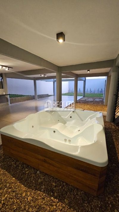 Casa, 3 quartos, 342 m² - Foto 2