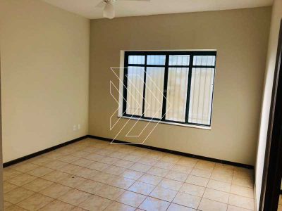 Casa, 3 quartos, 170 m² - Foto 2