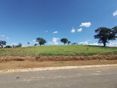 Loteamento e Condomínio, 1000 m² - Foto 1