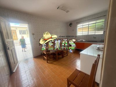 Casa, 3 quartos, 250 m² - Foto 4