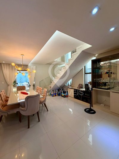 Casa, 5 quartos, 250 m² - Foto 4