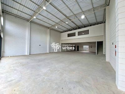Loja-Salão, 300 m² - Foto 1