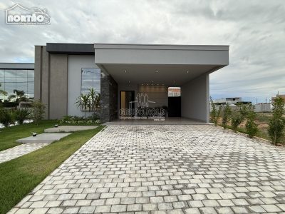 Casa, 1 quarto, 180 m² - Foto 2