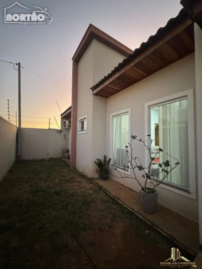 Casa, 3 quartos, 81 m² - Foto 1