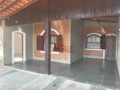 Casa, 3 quartos, 168 m² - Foto 2