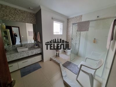 Casa, 6 quartos, 315 m² - Foto 5