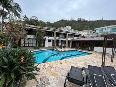 Casa, 6 quartos, 411 m² - Foto 1
