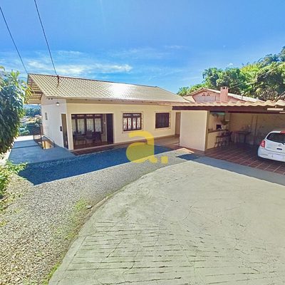Casa, 3 quartos, 205 m² - Foto 1