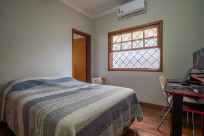 Casa, 4 quartos, 225 m² - Foto 2