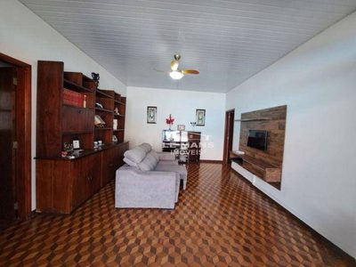 Casa, 5 quartos, 207 m² - Foto 1