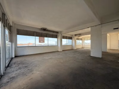 Loja-Salão, 234 m² - Foto 1