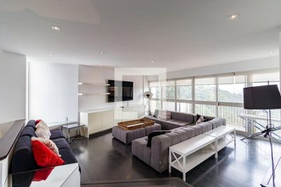 Apartamento, 3 quartos, 220 m² - Foto 1