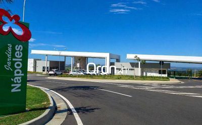 Loteamento e Condomínio, 360 m² - Foto 1