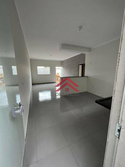 Casa, 2 quartos, 67 m² - Foto 1