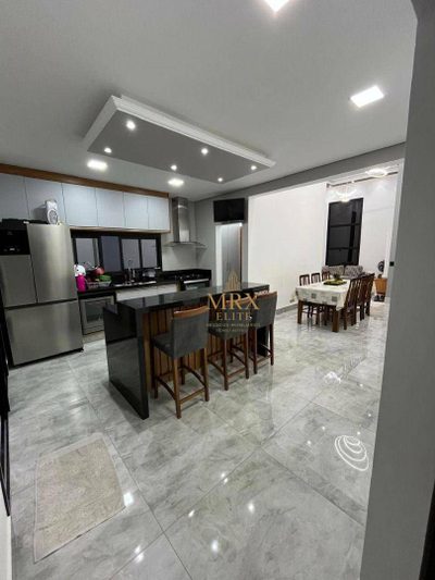 Casa, 4 quartos, 216 m² - Foto 3