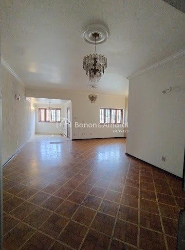 Casa, 3 quartos, 203 m² - Foto 2