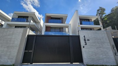 Casa, 4 quartos, 244 m² - Foto 2