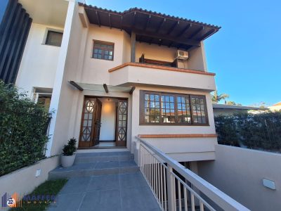 Casa, 4 quartos, 307 m² - Foto 1