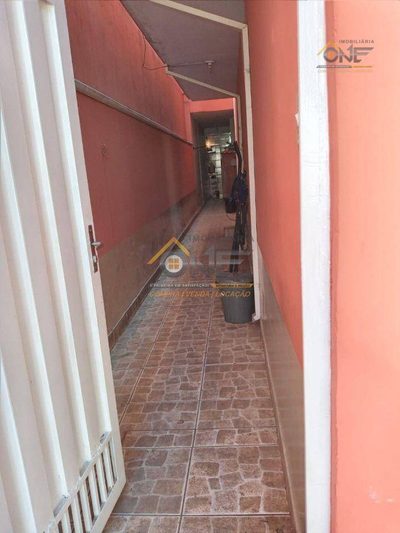Casa, 3 quartos, 182 m² - Foto 2