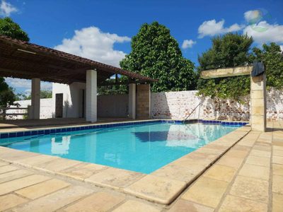 Casa, 4 quartos, 215 m² - Foto 1