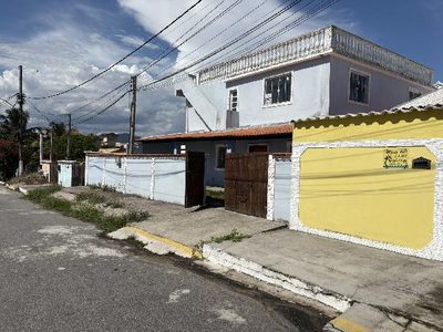 Casa, 4 quartos, 240 m² - Foto 1