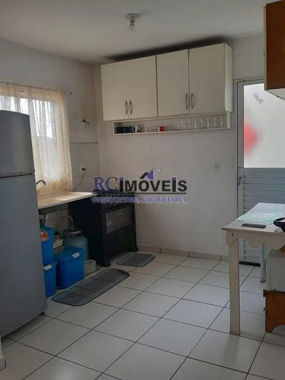 Casa, 2 quartos, 200 m² - Foto 2