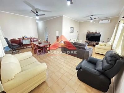 Casa, 4 quartos, 204 m² - Foto 2