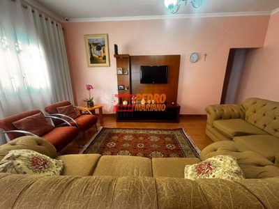 Casa, 3 quartos, 213 m² - Foto 1