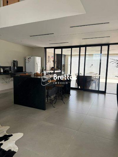 Casa, 2 quartos, 216 m² - Foto 4