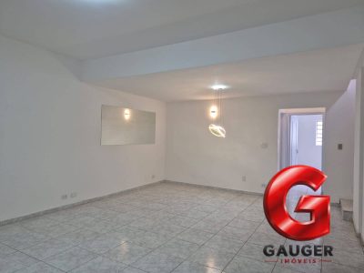 Casa, 3 quartos, 160 m² - Foto 2