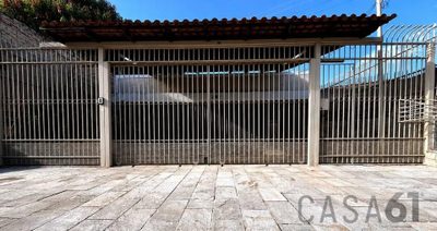 Casa, 5 quartos, 350 m² - Foto 1