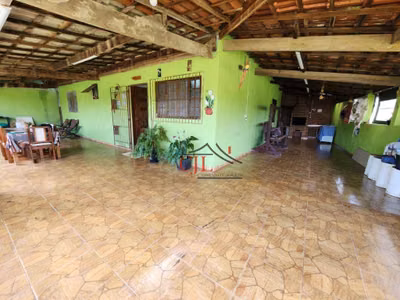 Chácara, 3 quartos, 2900 m² - Foto 1