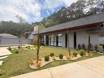Casa, 3 quartos, 230 m² - Foto 3