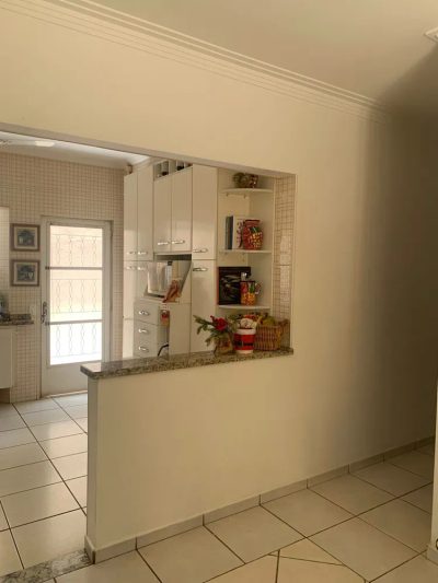 Casa, 4 quartos, 180 m² - Foto 2