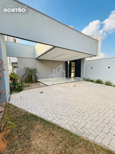 Casa, 4 quartos, 171 m² - Foto 2