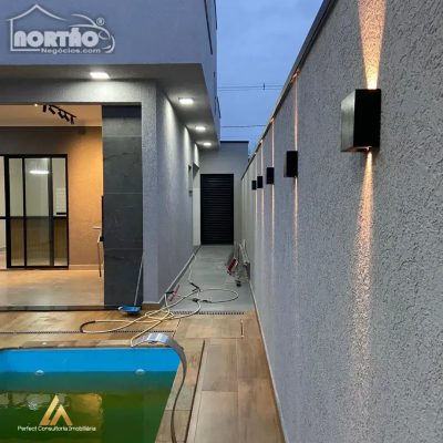 Casa, 4 quartos, 253 m² - Foto 1