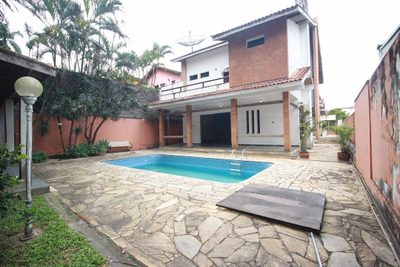 Casa, 4 quartos, 469 m² - Foto 1