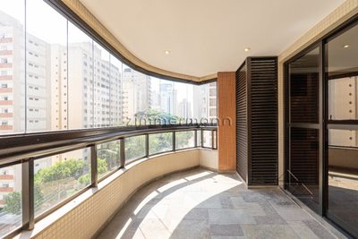 Apartamento, 3 quartos, 180 m² - Foto 1