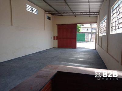 Depósito-Galpão, 206 m² - Foto 1