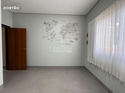Casa, 3 quartos, 380 m² - Foto 4
