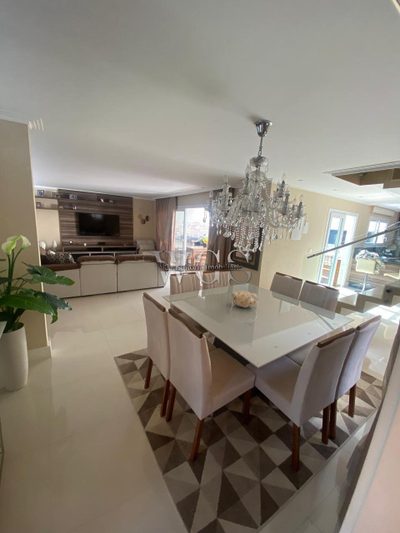 Sobrado, 4 quartos, 230 m² - Foto 1