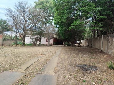 Casa, 4 quartos, 230 m² - Foto 1