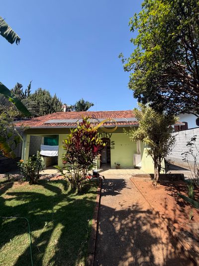 Casa, 2 quartos, 180 m² - Foto 1