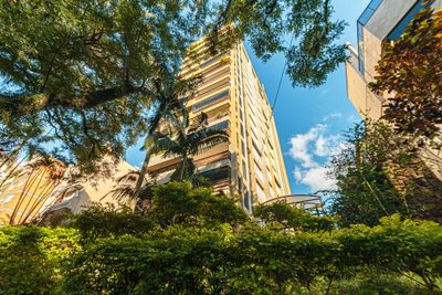 Apartamento, 4 quartos, 328 m² - Foto 1