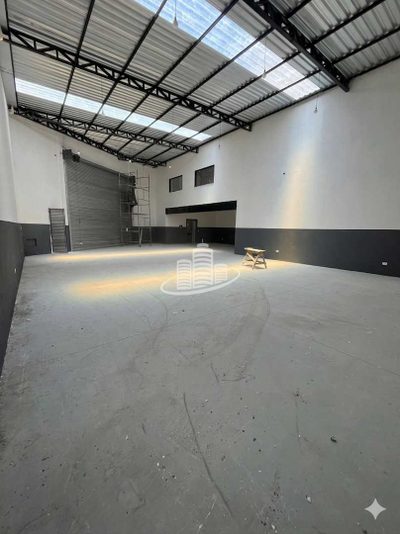 Depósito-Galpão, 250 m² - Foto 1