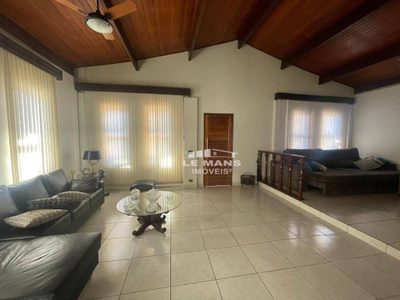 Casa, 3 quartos, 240 m² - Foto 2