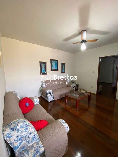 Casa, 5 quartos, 290 m² - Foto 3