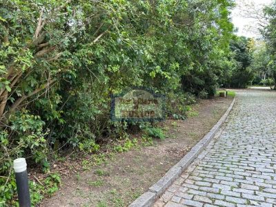 Loteamento e Condomínio, 600 m² - Foto 1