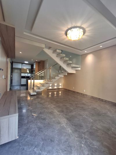 Casa, 4 quartos, 220 m² - Foto 3