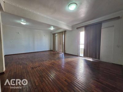 Apartamento, 3 quartos, 120 m² - Foto 1